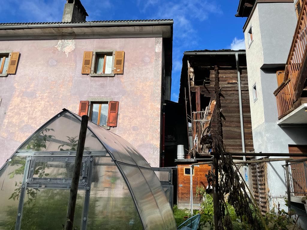 Existing kitchen and dining area
